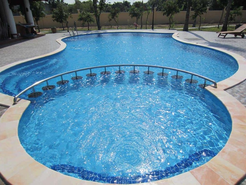 Khách Sạn White Sand Cam Ranh - Hồ bơi nhìn ra biển