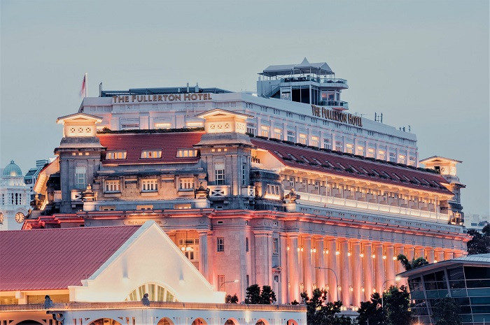 Đến The Fullerton Hotel Singapore tận hưởng cảm giác cổ điển sang trọng giữa đô thị sầm uất