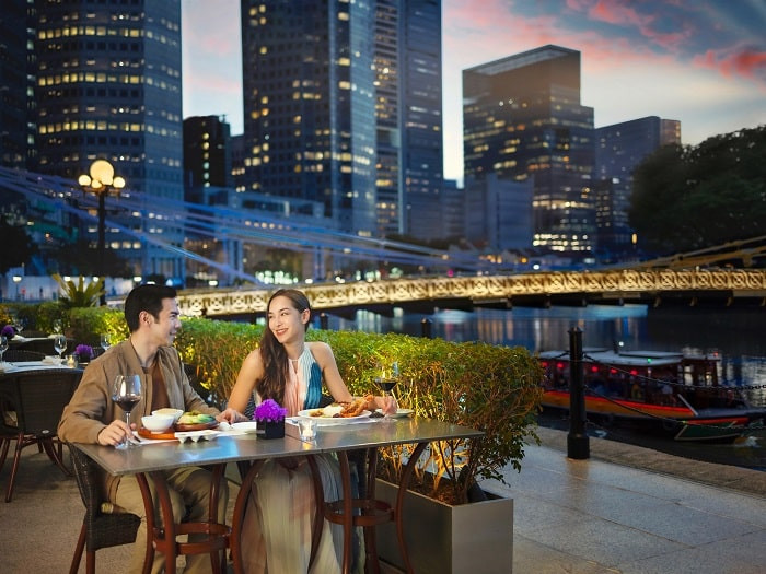 Đến The Fullerton Hotel Singapore tận hưởng cảm giác cổ điển sang trọng giữa đô thị sầm uất