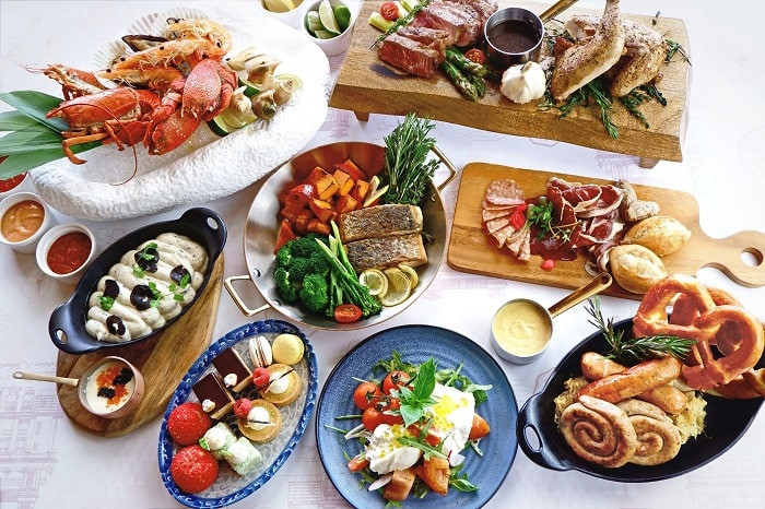 Đến The Fullerton Hotel Singapore tận hưởng cảm giác cổ điển sang trọng giữa đô thị sầm uất